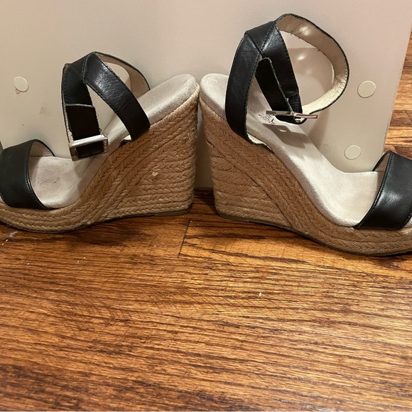 Michael Kors Leather Black Strap wedges - Picture 5 of 7